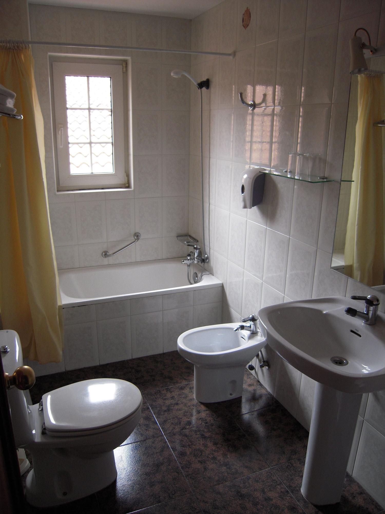 Mlc Benavente Hotel Luaran gambar