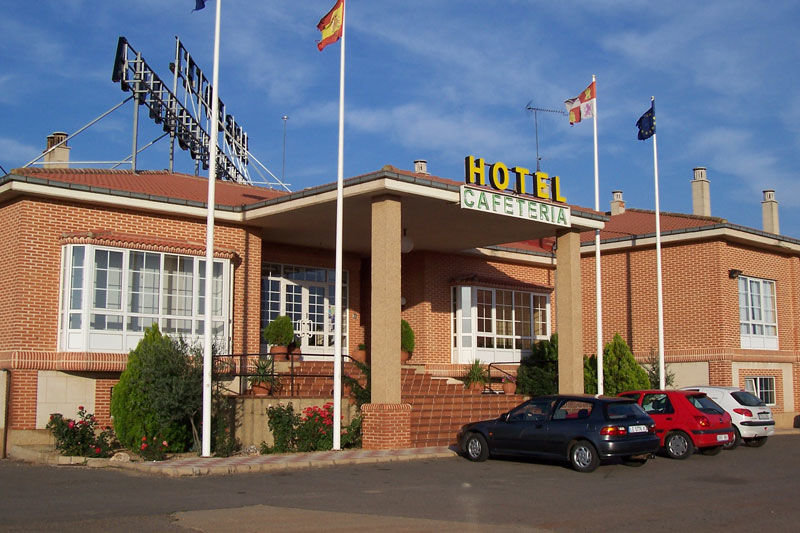 Mlc Benavente Hotel Luaran gambar