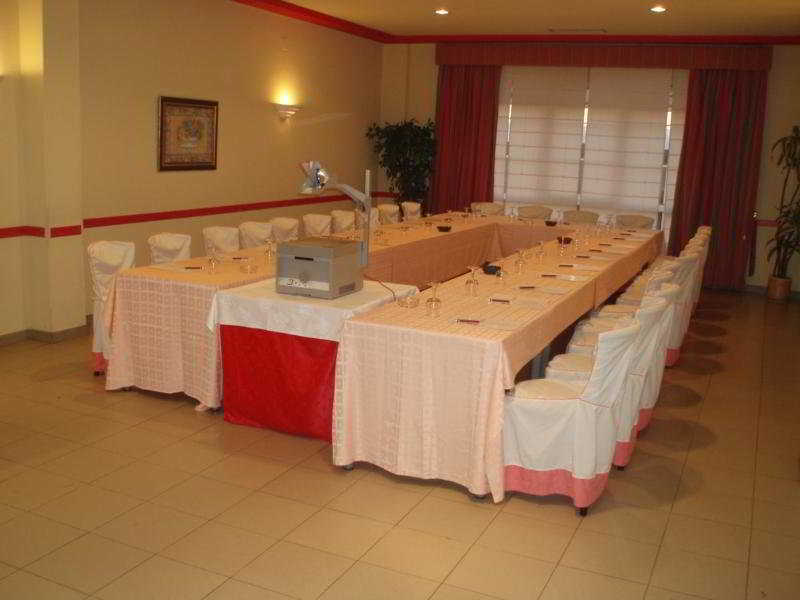 Mlc Benavente Hotel Perniagaan gambar