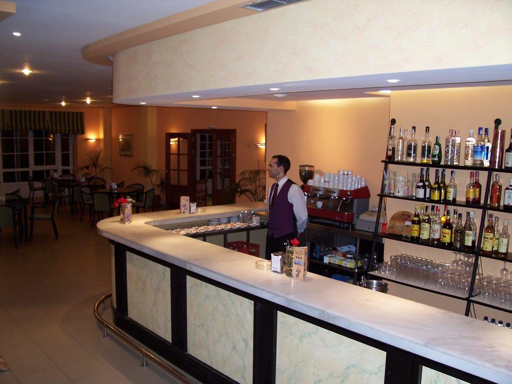 Mlc Benavente Hotel Luaran gambar